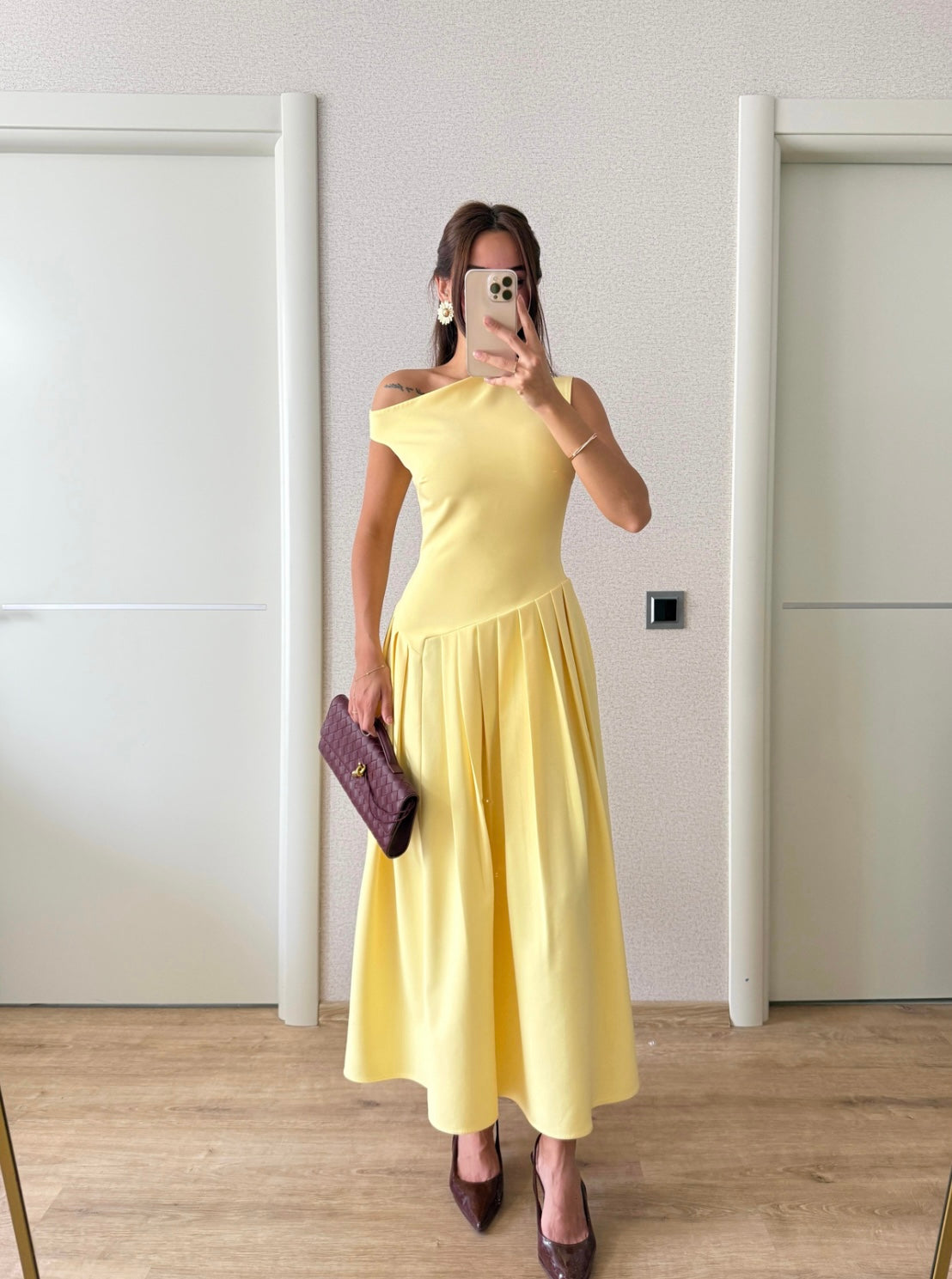 One shoulder pleated dress - butter yellow