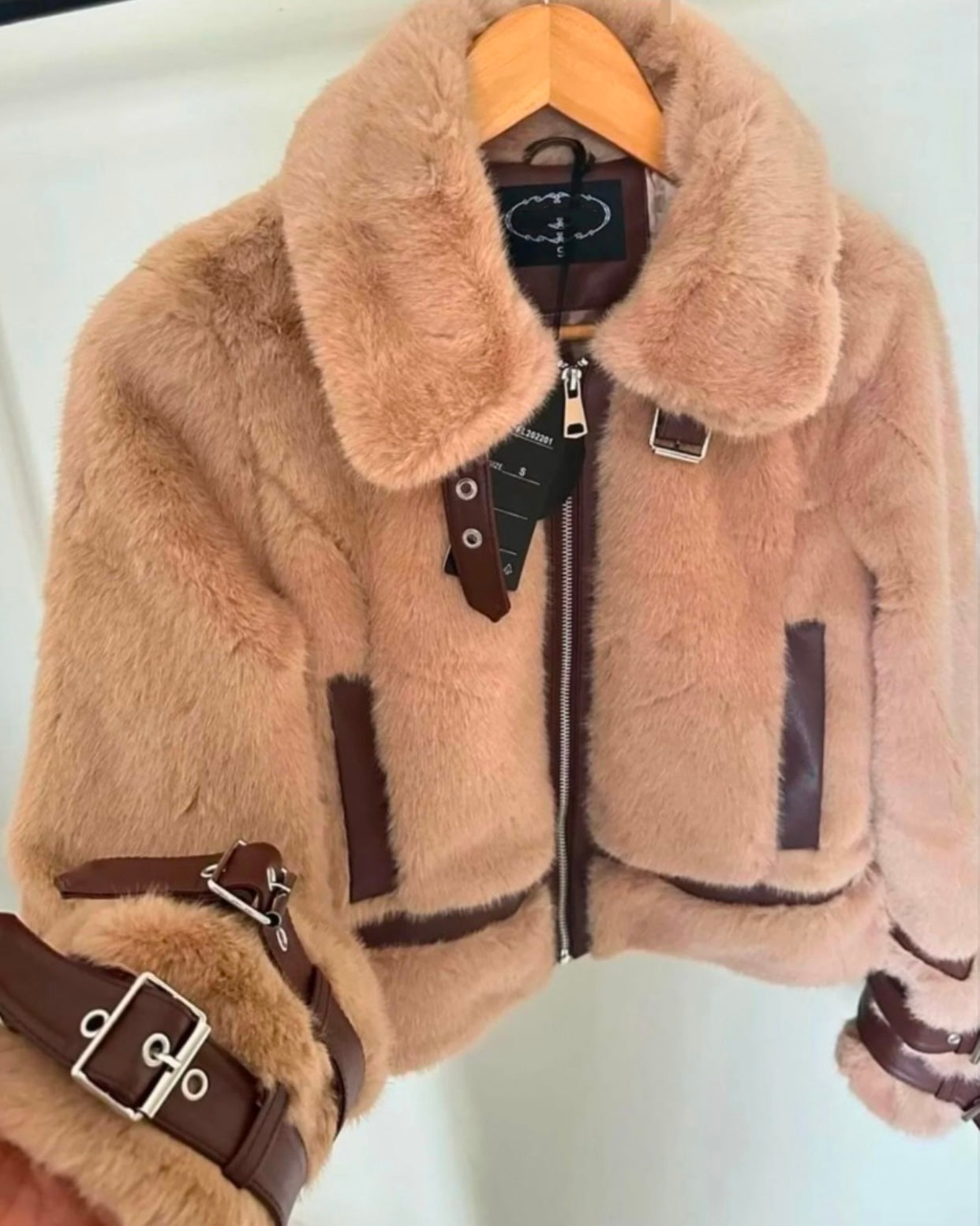 Faux fur pu buckle jacket